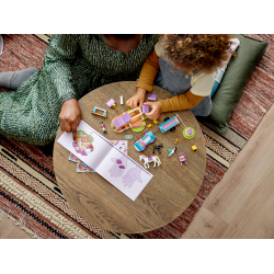 LEGO Friends 41441 Auto s přívěsem a výcvik koníka