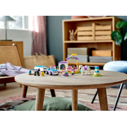 LEGO Friends 41441 Auto s přívěsem a výcvik koníka