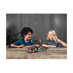 LEGO TECHNIC 42106 Kaskadérská vozidla