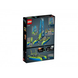 LEGO Technic 42105 Katamarán