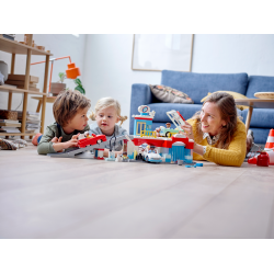 LEGO DUPLO 10948 Garáž a myčka aut