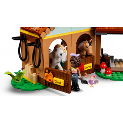 LEGO Friends Autumn a její koňská stáj 41745