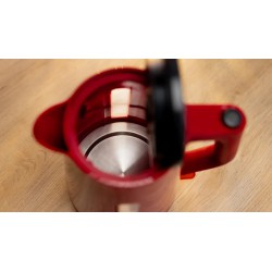 Rychlovarná konvice TWK 1M124 1,7L 2400W Červená