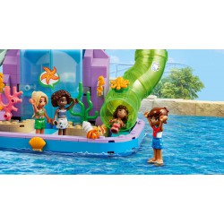 Lego Friends Aquapark v městečku Heartlake 42630