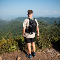 NILS turistický batoh černý CAVER 18L