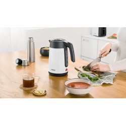 Bosch TWK7L461, 2400W 1,7L bílá