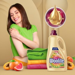 Woolite Keratin Colour Fruity Tekutý prací prostředek na barevné prádlo 3,6 l 60 PD