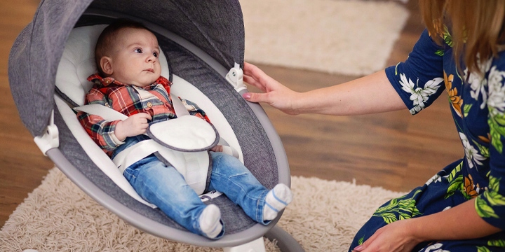 Elektronická houpačka 4Baby Rock'n Relax vhodná pro děti od 3 do 9 kg