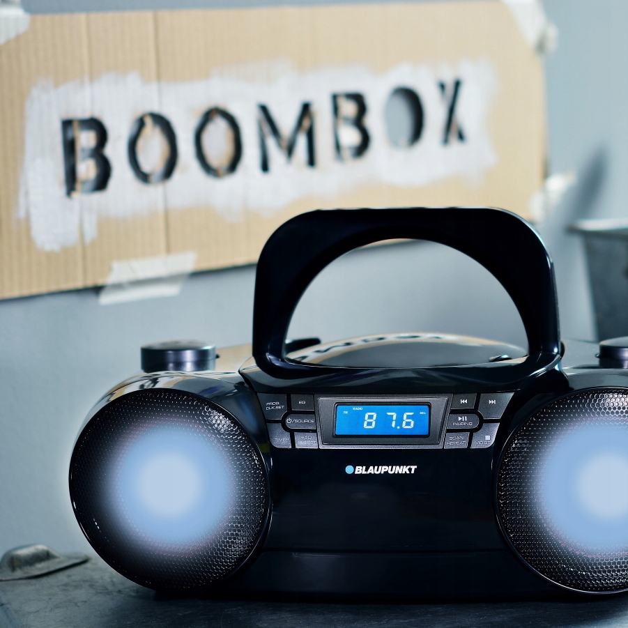 Přenosný boombox Blaupunkt BB31LED s CD, MP3, Bluetooth a LED osvětlením