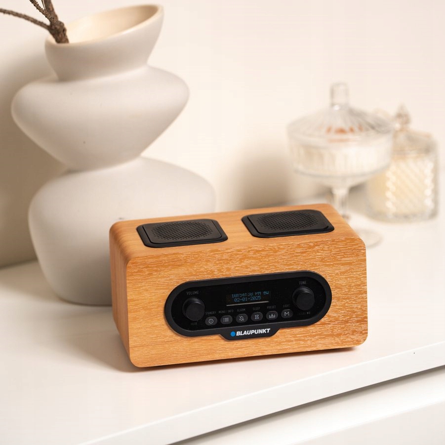 Digitální rádio BLAUPUNKT DAB+ DR10CR - čelní pohled na ovládací prvky