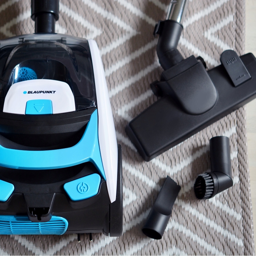 Bezsáčkový provoz a kompaktní design vysavače Blaupunkt VCC301