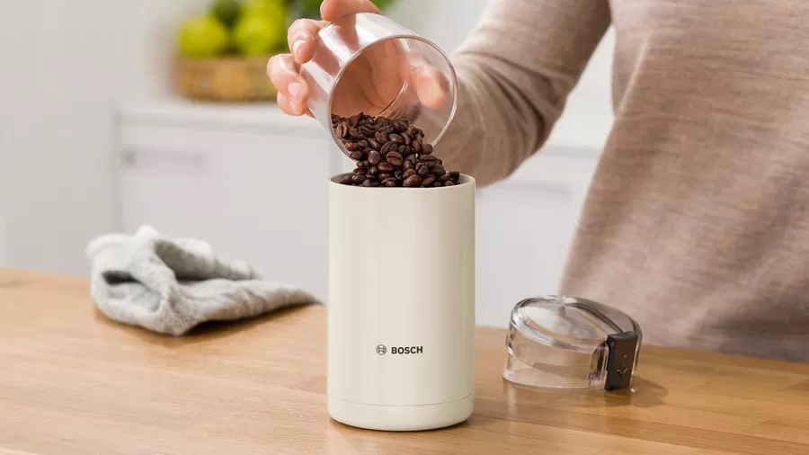 Použití mlýnku Bosch pro mletí čerstvých kávových zrn