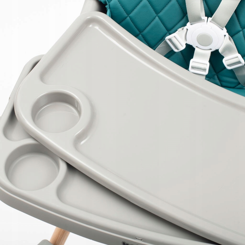 Detail pětibodových bezpečnostních pásů a mezinožní zábrany židličky Baby Mix Freja