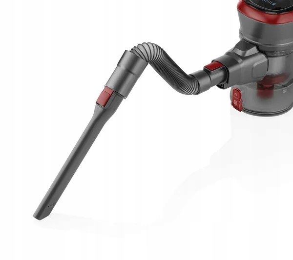 Pohled na ergonomickou rukojeť a ovládací prvky vysavače ETA