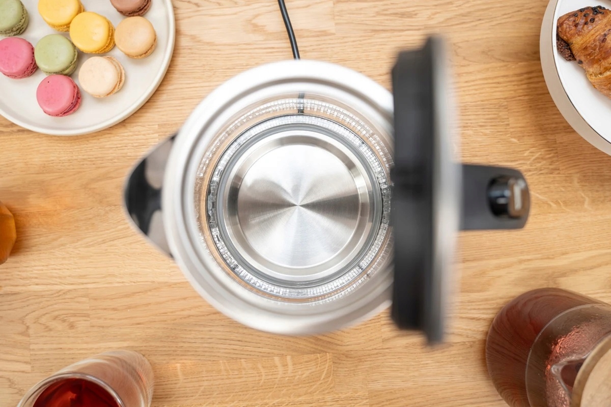 Kapacita 1,7 l rychlovarné konvice Zelmer