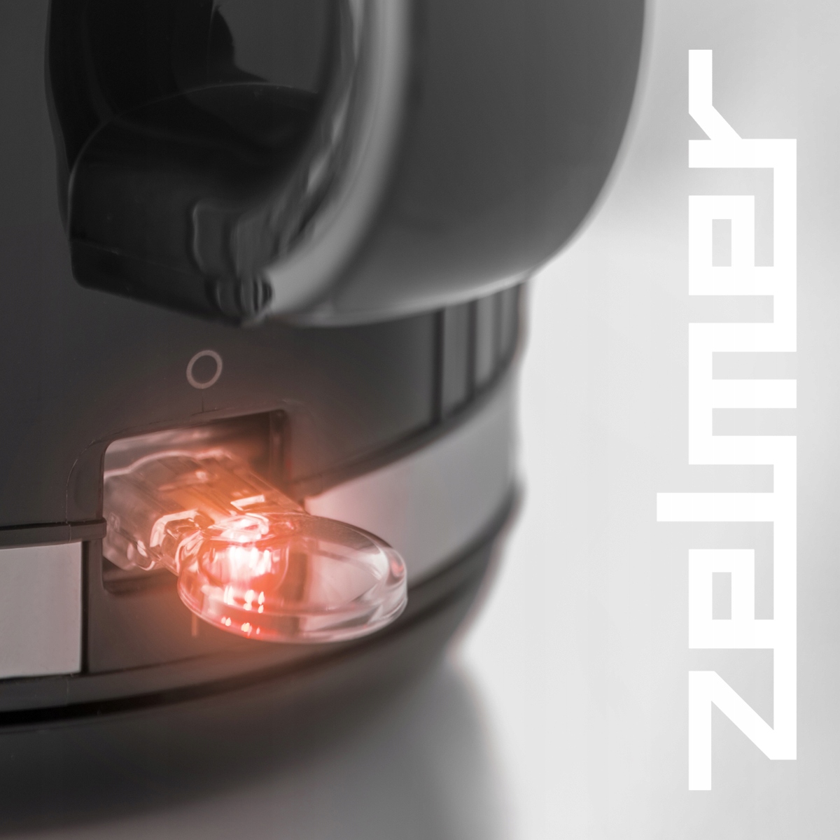 Zadní detail a rukojeť konvice Zelmer ZCK7655